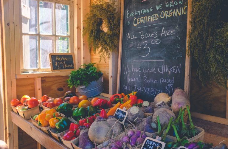Nutrition and Mental Health: Avoid Foods that Cause Anxiety in Paradise