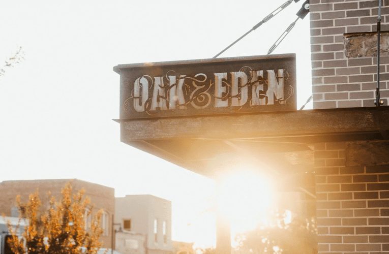 Paradise: Best American Made Whiskey – Oak and Eden.